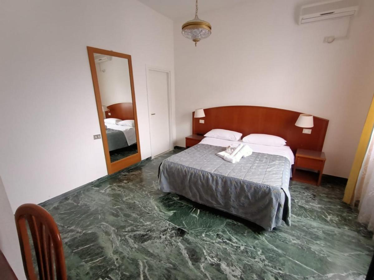 Hotel Domus Cesena Zewnętrze zdjęcie