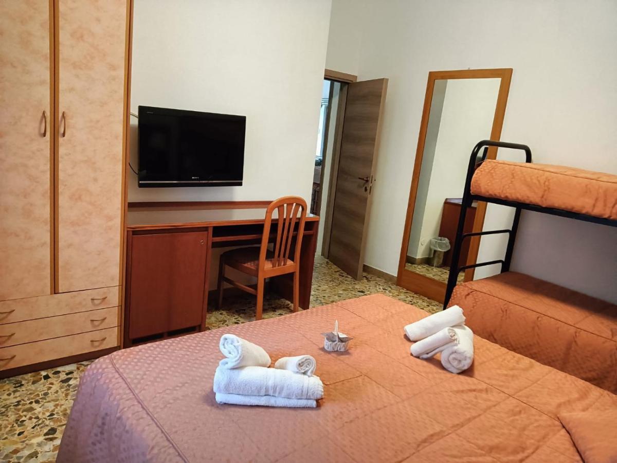 Hotel Domus Cesena Zewnętrze zdjęcie